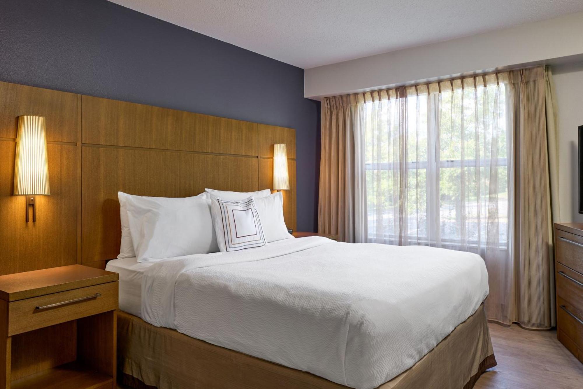 By Marriott Greenbelt